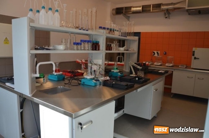 Zdjęcie w galerii na portalu naszwodzislaw.com: W kolejnej powiatowej szkole powstała nowoczesna pracownia zawodowa  wiadomości z regionu