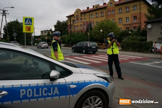 Zdjęcie w galerii na portalu naszwodzislaw.com: Trwa akcja 