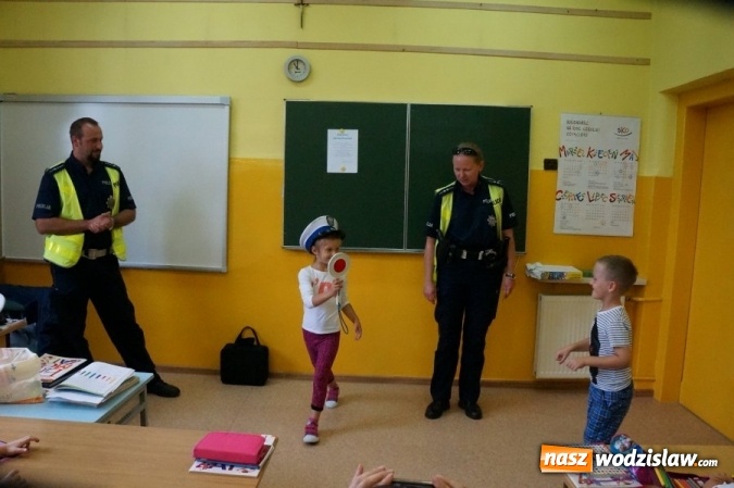 Zdjęcie w galerii na portalu naszwodzislaw.com: Trwa akcja 