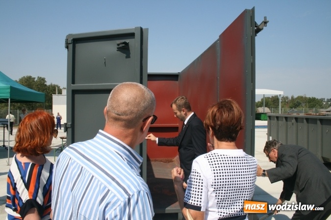 Zdjęcie w galerii na portalu naszwodzislaw.com: Uroczyste otwarcie Punktu Selektywnej Zbiórki Odpadów Komunalnych wiadomości z regionu