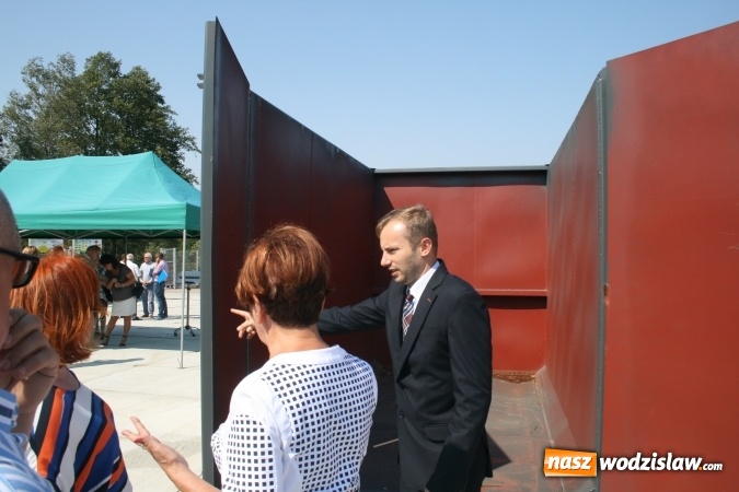 Zdjęcie w galerii na portalu naszwodzislaw.com: Uroczyste otwarcie Punktu Selektywnej Zbiórki Odpadów Komunalnych wiadomości z regionu