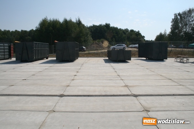 Zdjęcie w galerii na portalu naszwodzislaw.com: Uroczyste otwarcie Punktu Selektywnej Zbiórki Odpadów Komunalnych wiadomości z regionu