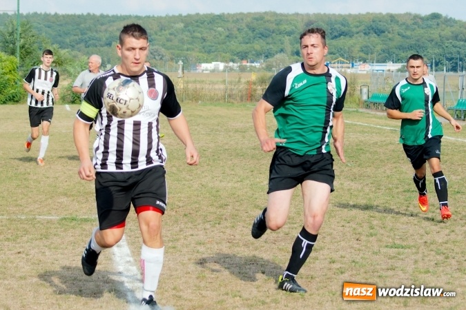 Zdjęcie w galerii na portalu naszwodzislaw.com: Rezerwy czyżowickiego Naprzodu poległy w Raciborzu wiadomości z regionu