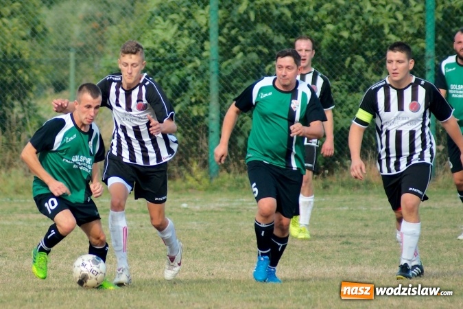 Zdjęcie w galerii na portalu naszwodzislaw.com: Rezerwy czyżowickiego Naprzodu poległy w Raciborzu wiadomości z regionu