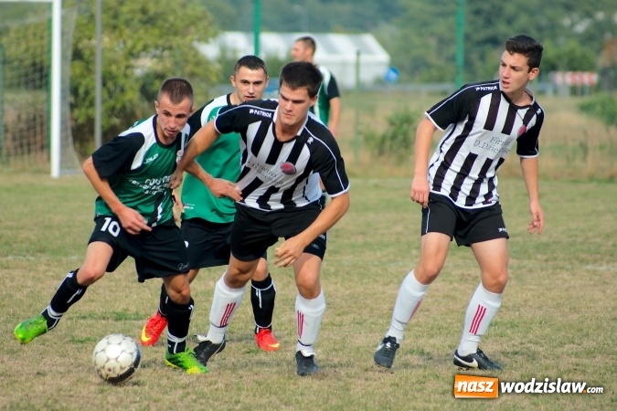 Zdjęcie w galerii na portalu naszwodzislaw.com: Rezerwy czyżowickiego Naprzodu poległy w Raciborzu wiadomości z regionu