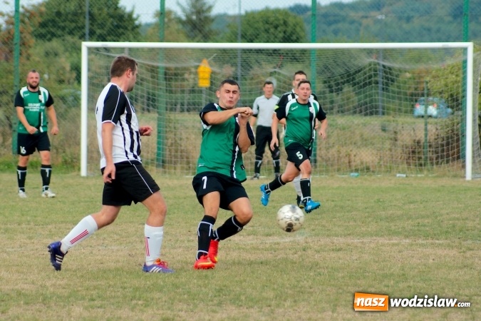Zdjęcie w galerii na portalu naszwodzislaw.com: Rezerwy czyżowickiego Naprzodu poległy w Raciborzu wiadomości z regionu