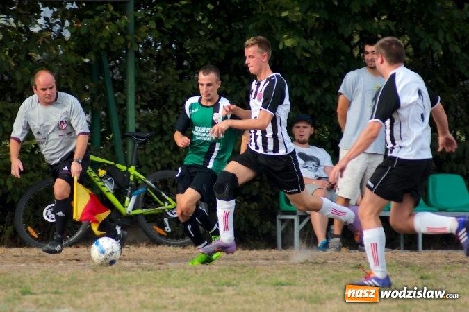 Zdjęcie w galerii na portalu naszwodzislaw.com: Rezerwy czyżowickiego Naprzodu poległy w Raciborzu wiadomości z regionu