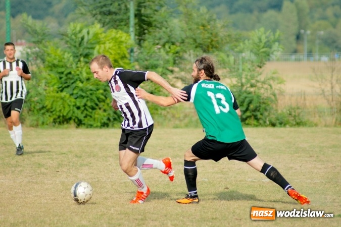 Zdjęcie w galerii na portalu naszwodzislaw.com: Rezerwy czyżowickiego Naprzodu poległy w Raciborzu wiadomości z regionu
