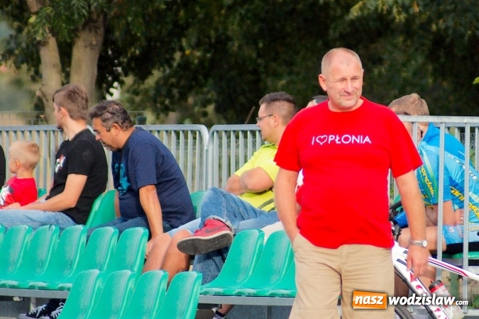 Zdjęcie w galerii na portalu naszwodzislaw.com: Rezerwy czyżowickiego Naprzodu poległy w Raciborzu wiadomości z regionu