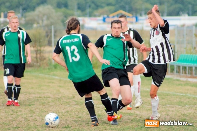 Zdjęcie w galerii na portalu naszwodzislaw.com: Rezerwy czyżowickiego Naprzodu poległy w Raciborzu wiadomości z regionu