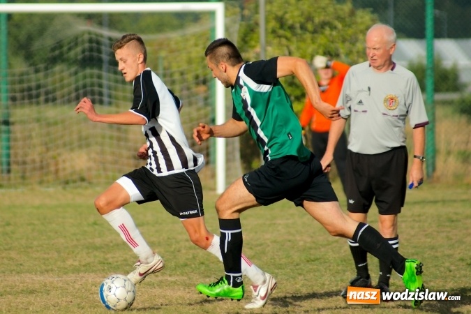 Zdjęcie w galerii na portalu naszwodzislaw.com: Rezerwy czyżowickiego Naprzodu poległy w Raciborzu wiadomości z regionu