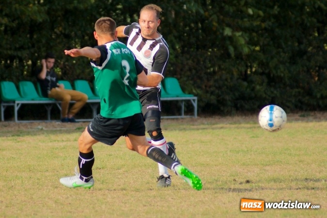 Zdjęcie w galerii na portalu naszwodzislaw.com: Rezerwy czyżowickiego Naprzodu poległy w Raciborzu wiadomości z regionu