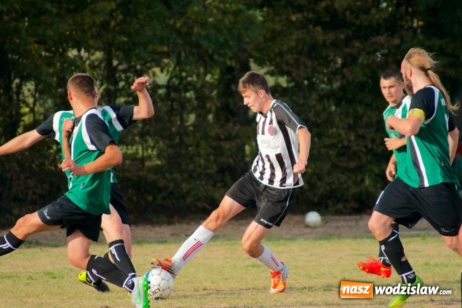 Zdjęcie w galerii na portalu naszwodzislaw.com: Rezerwy czyżowickiego Naprzodu poległy w Raciborzu wiadomości z regionu