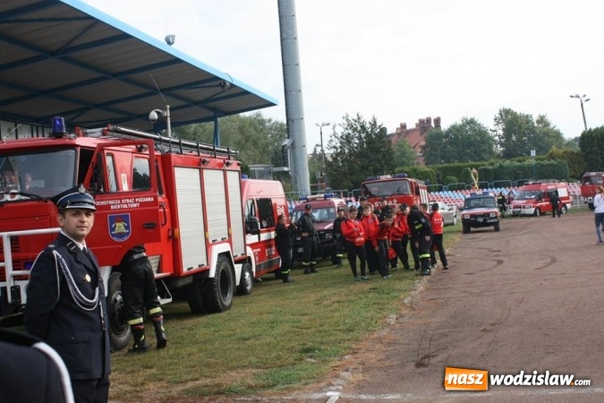 Zdjęcie w galerii na portalu naszwodzislaw.com: Zacięta rywalizacja strażak&oacute;w podczas zawod&oacute;w pożarniczych wiadomości z regionu
