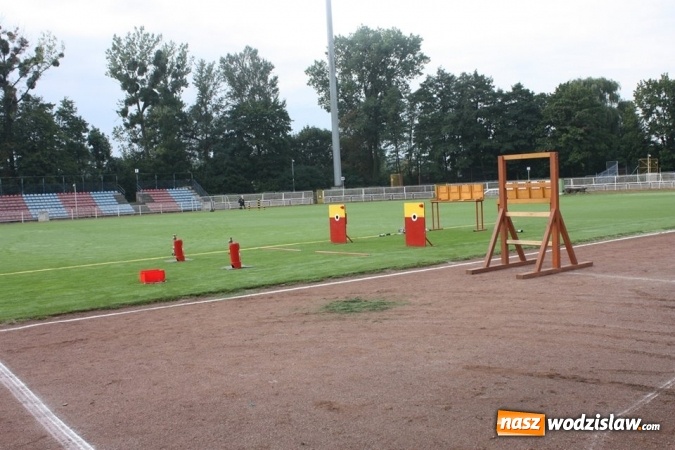 Zdjęcie w galerii na portalu naszwodzislaw.com: Zacięta rywalizacja strażak&oacute;w podczas zawod&oacute;w pożarniczych wiadomości z regionu