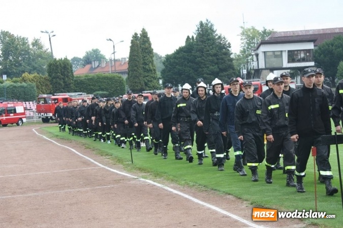 Zdjęcie w galerii na portalu naszwodzislaw.com: Zacięta rywalizacja strażak&oacute;w podczas zawod&oacute;w pożarniczych wiadomości z regionu