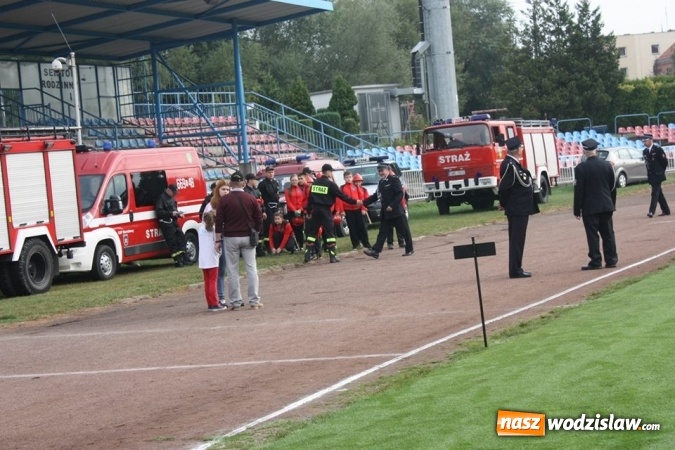 Zdjęcie w galerii na portalu naszwodzislaw.com: Zacięta rywalizacja strażak&oacute;w podczas zawod&oacute;w pożarniczych wiadomości z regionu