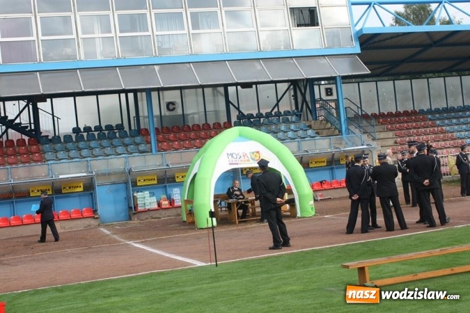 Zdjęcie w galerii na portalu naszwodzislaw.com: Zacięta rywalizacja strażak&oacute;w podczas zawod&oacute;w pożarniczych wiadomości z regionu