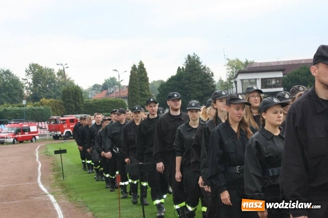 Zdjęcie w galerii na portalu naszwodzislaw.com: Zacięta rywalizacja strażak&oacute;w podczas zawod&oacute;w pożarniczych wiadomości z regionu