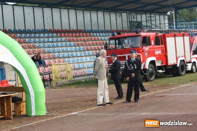Zdjęcie w galerii na portalu naszwodzislaw.com: Zacięta rywalizacja strażak&oacute;w podczas zawod&oacute;w pożarniczych wiadomości z regionu