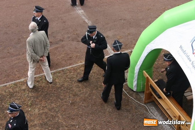 Zdjęcie w galerii na portalu naszwodzislaw.com: Zacięta rywalizacja strażak&oacute;w podczas zawod&oacute;w pożarniczych wiadomości z regionu