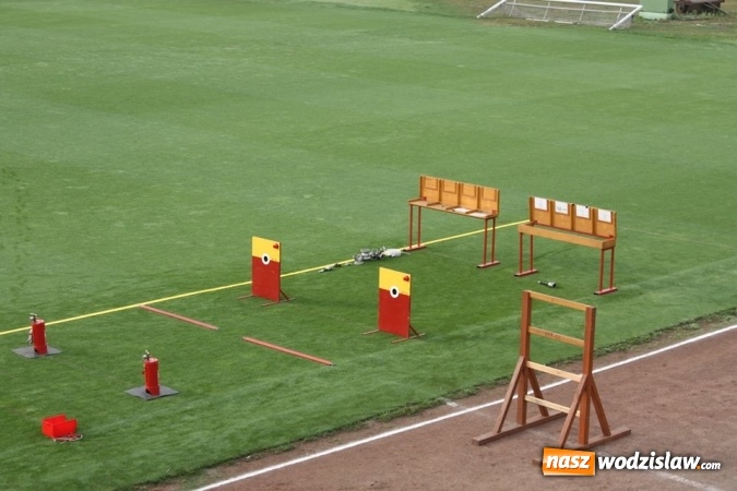 Zdjęcie w galerii na portalu naszwodzislaw.com: Zacięta rywalizacja strażak&oacute;w podczas zawod&oacute;w pożarniczych wiadomości z regionu