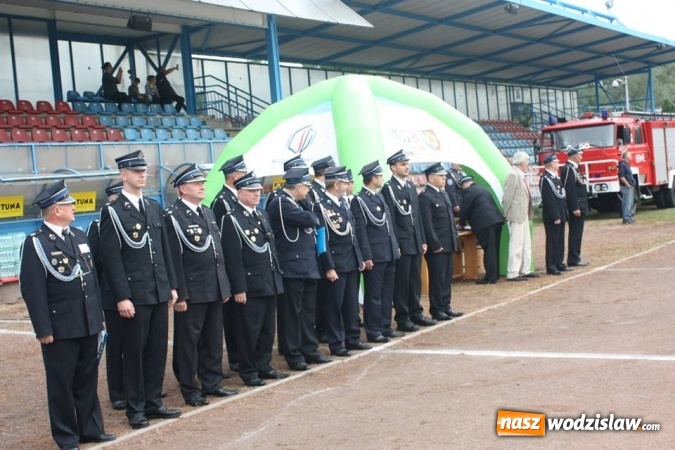 Zdjęcie w galerii na portalu naszwodzislaw.com: Zacięta rywalizacja strażak&oacute;w podczas zawod&oacute;w pożarniczych wiadomości z regionu