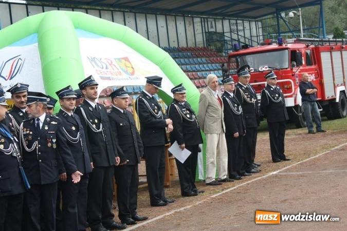 Zdjęcie w galerii na portalu naszwodzislaw.com: Zacięta rywalizacja strażak&oacute;w podczas zawod&oacute;w pożarniczych wiadomości z regionu