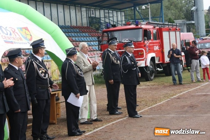 Zdjęcie w galerii na portalu naszwodzislaw.com: Zacięta rywalizacja strażak&oacute;w podczas zawod&oacute;w pożarniczych wiadomości z regionu