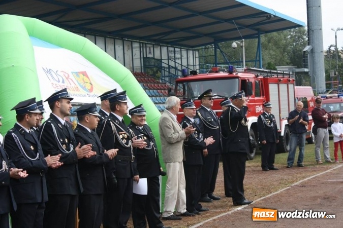 Zdjęcie w galerii na portalu naszwodzislaw.com: Zacięta rywalizacja strażak&oacute;w podczas zawod&oacute;w pożarniczych wiadomości z regionu