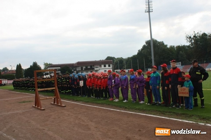 Zdjęcie w galerii na portalu naszwodzislaw.com: Zacięta rywalizacja strażak&oacute;w podczas zawod&oacute;w pożarniczych wiadomości z regionu