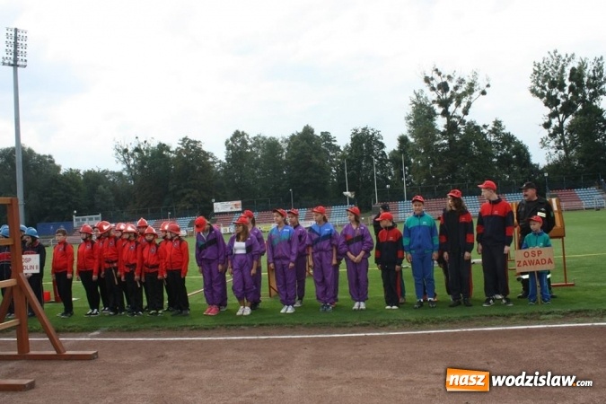 Zdjęcie w galerii na portalu naszwodzislaw.com: Zacięta rywalizacja strażak&oacute;w podczas zawod&oacute;w pożarniczych wiadomości z regionu