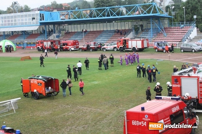 Zdjęcie w galerii na portalu naszwodzislaw.com: Zacięta rywalizacja strażak&oacute;w podczas zawod&oacute;w pożarniczych wiadomości z regionu