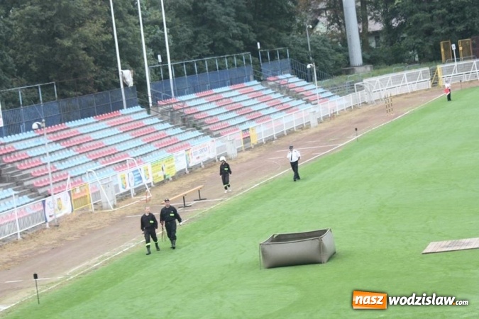 Zdjęcie w galerii na portalu naszwodzislaw.com: Zacięta rywalizacja strażak&oacute;w podczas zawod&oacute;w pożarniczych wiadomości z regionu