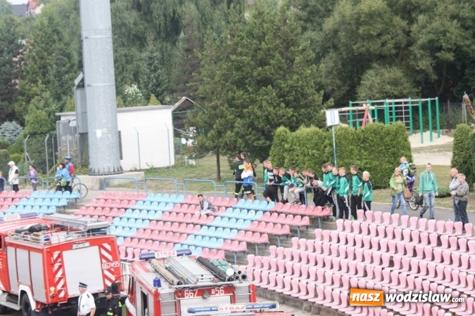 Zdjęcie w galerii na portalu naszwodzislaw.com: Zacięta rywalizacja strażak&oacute;w podczas zawod&oacute;w pożarniczych wiadomości z regionu
