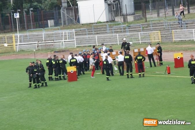 Zdjęcie w galerii na portalu naszwodzislaw.com: Zacięta rywalizacja strażak&oacute;w podczas zawod&oacute;w pożarniczych wiadomości z regionu