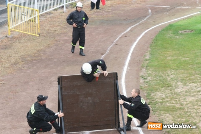 Zdjęcie w galerii na portalu naszwodzislaw.com: Zacięta rywalizacja strażak&oacute;w podczas zawod&oacute;w pożarniczych wiadomości z regionu