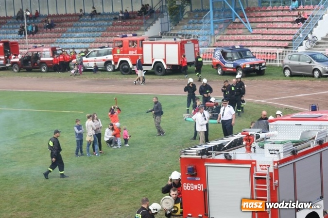 Zdjęcie w galerii na portalu naszwodzislaw.com: Zacięta rywalizacja strażak&oacute;w podczas zawod&oacute;w pożarniczych wiadomości z regionu
