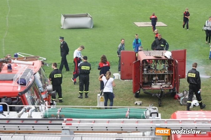 Zdjęcie w galerii na portalu naszwodzislaw.com: Zacięta rywalizacja strażak&oacute;w podczas zawod&oacute;w pożarniczych wiadomości z regionu