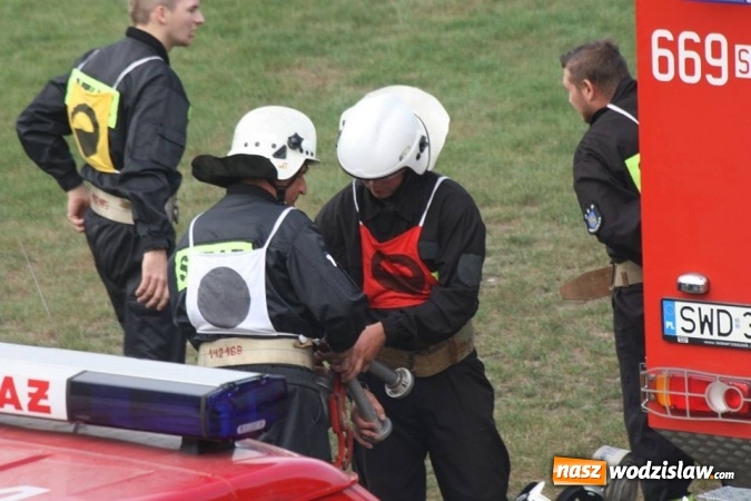 Zdjęcie w galerii na portalu naszwodzislaw.com: Zacięta rywalizacja strażak&oacute;w podczas zawod&oacute;w pożarniczych wiadomości z regionu