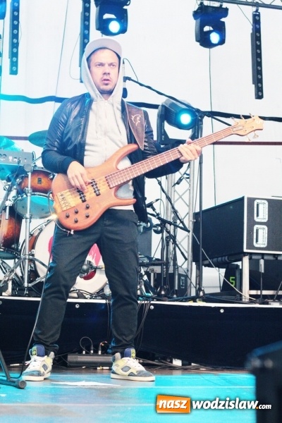 Zdjęcie w galerii na portalu naszwodzislaw.com: Donatan & Cleo oraz grupa Dżem na finał dożynek w Bukowie wiadomości z regionu