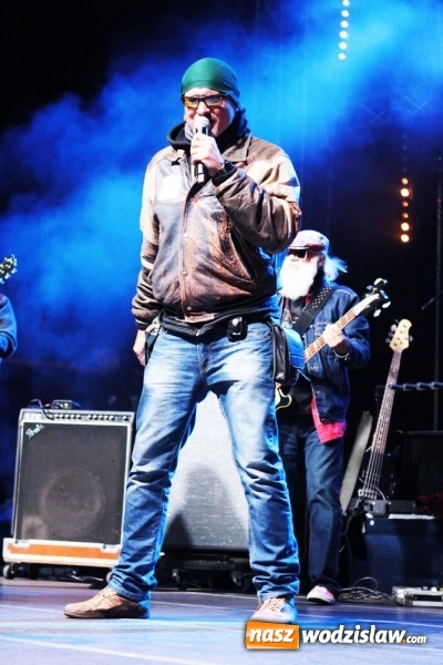 Zdjęcie w galerii na portalu naszwodzislaw.com: Donatan & Cleo oraz grupa Dżem na finał dożynek w Bukowie wiadomości z regionu