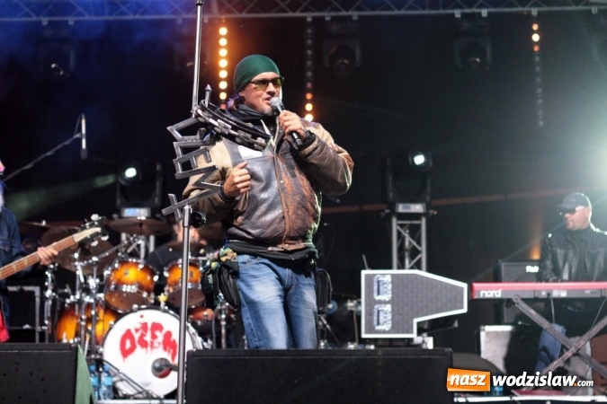 Zdjęcie w galerii na portalu naszwodzislaw.com: Donatan & Cleo oraz grupa Dżem na finał dożynek w Bukowie wiadomości z regionu