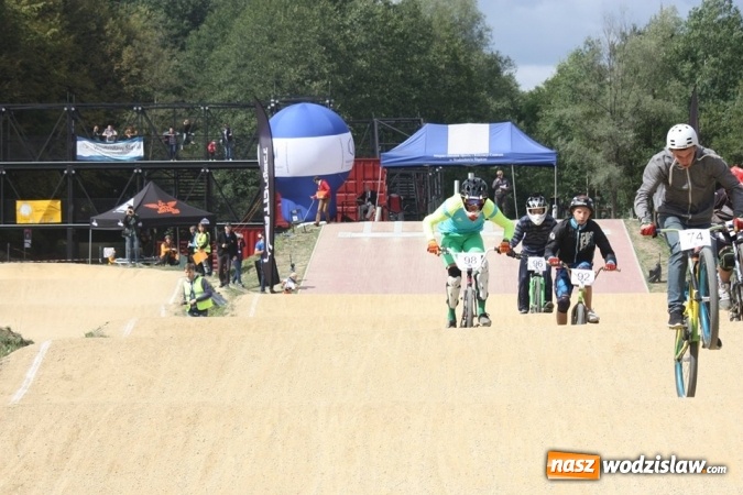Zdjęcie w galerii na portalu naszwodzislaw.com: Najlepsi zawodnicy BMX Racing w kraju spotkali się w Rodzinnym Parku Rozrywki wiadomości z regionu