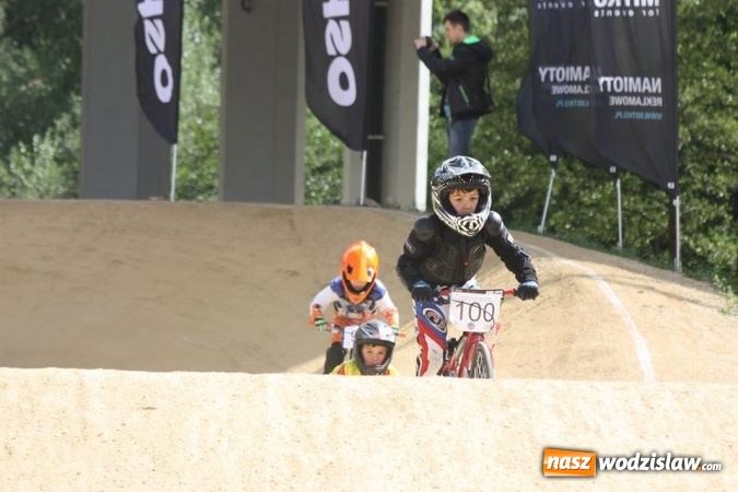 Zdjęcie w galerii na portalu naszwodzislaw.com: Najlepsi zawodnicy BMX Racing w kraju spotkali się w Rodzinnym Parku Rozrywki wiadomości z regionu