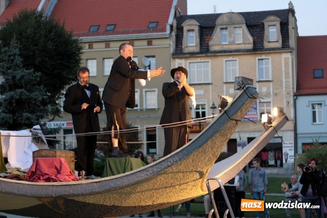 Zdjęcie w galerii na portalu naszwodzislaw.com: Po raz drugi teatr zawładnął Wodzisławiem wiadomości z regionu