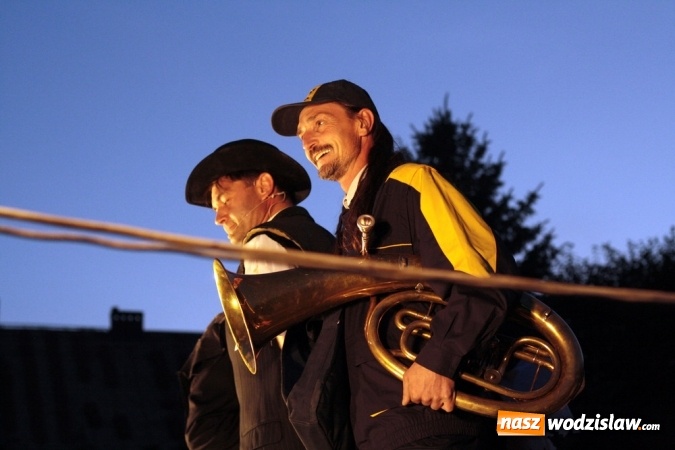 Zdjęcie w galerii na portalu naszwodzislaw.com: Po raz drugi teatr zawładnął Wodzisławiem wiadomości z regionu