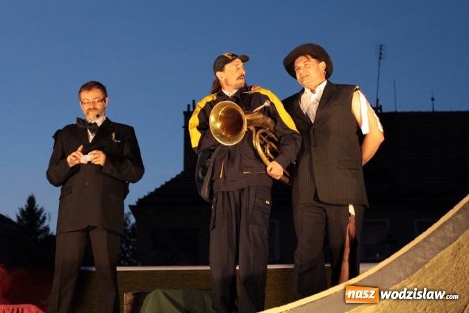 Zdjęcie w galerii na portalu naszwodzislaw.com: Po raz drugi teatr zawładnął Wodzisławiem wiadomości z regionu