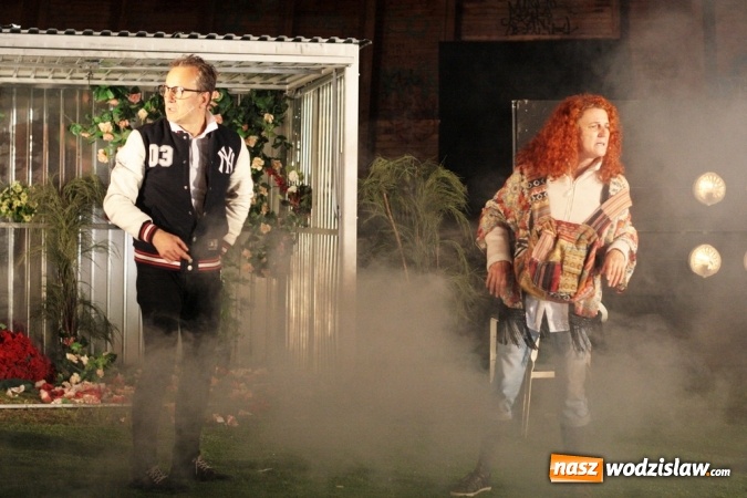 Zdjęcie w galerii na portalu naszwodzislaw.com: Po raz drugi teatr zawładnął Wodzisławiem wiadomości z regionu