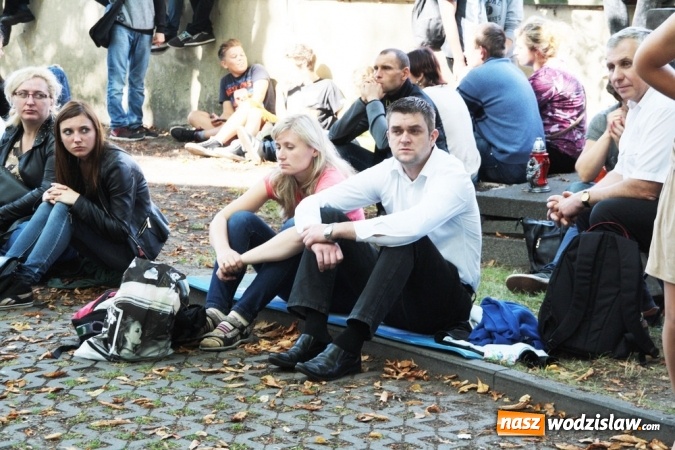 Zdjęcie w galerii na portalu naszwodzislaw.com: Wierni zawitali do Bazyliki Narodzenia Najświętszej Maryi Panny w Pszowie wiadomości z regionu